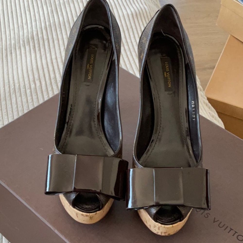 Louis Vuitton Brown High Heel Peep Toe Pumps, size 39